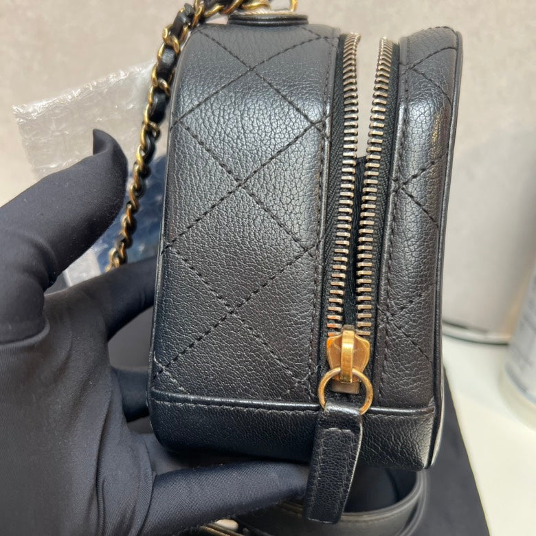CHANEL Classic Style Black Leather Crossbody Bag