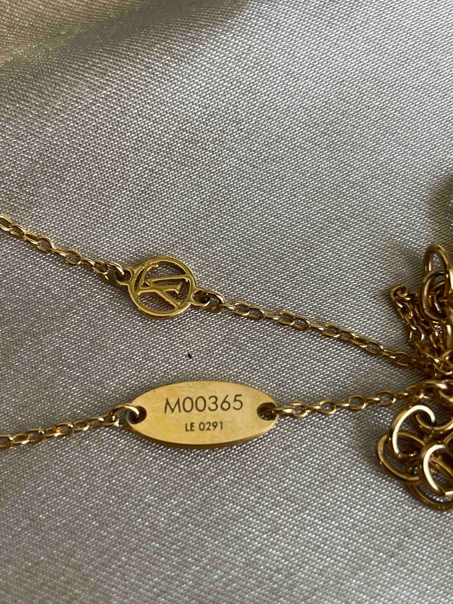 Louis Vuitton Blossom Necklace Gold Pendant