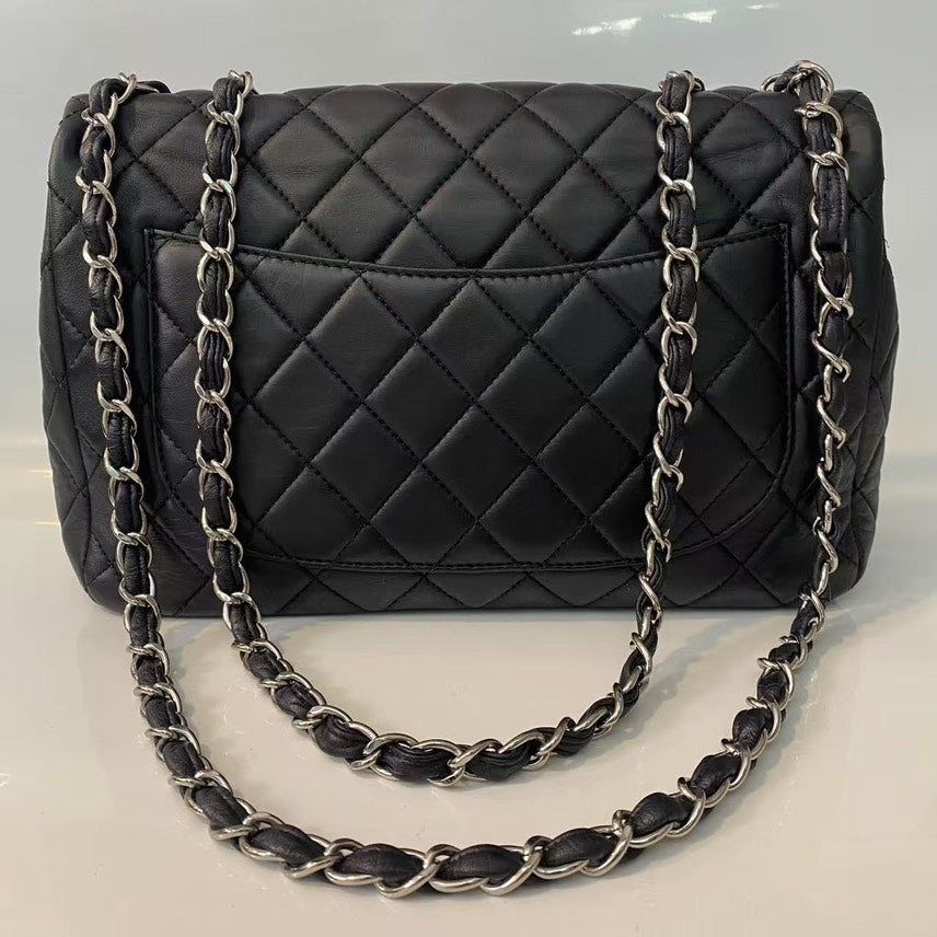 Preloved Chanel Classic Flap Bag Black Leather Shoulder Bag