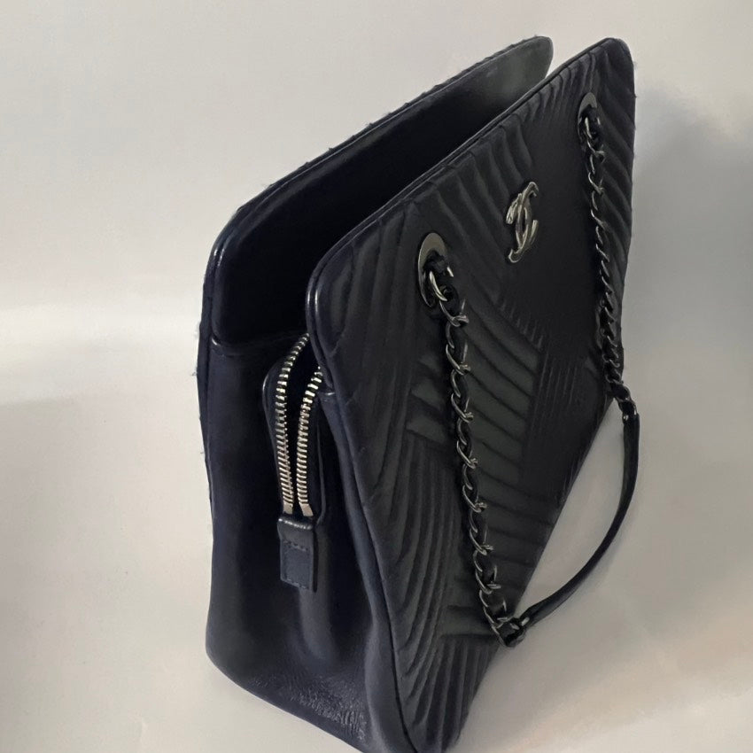 Chanel   Blue Leather Quilted Tote Bag – Designer Handbag