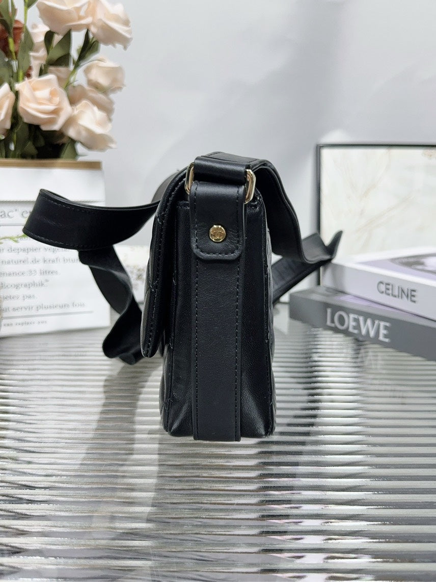 Preloved Chanel Classic Flap Black Shoulder Bag