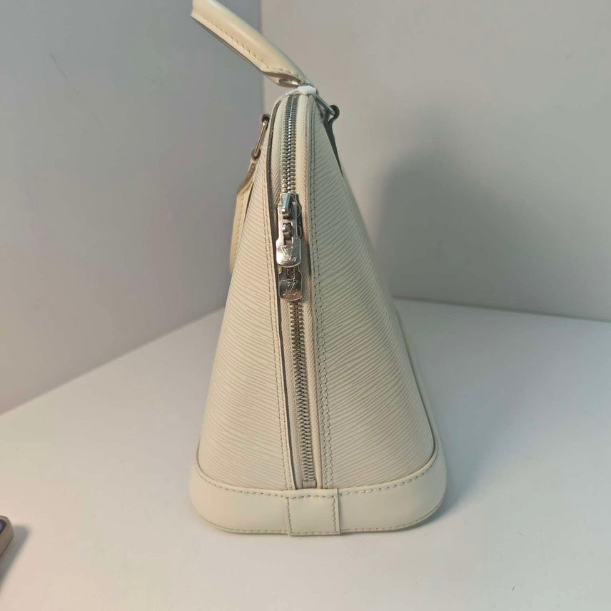 Louis Vuitton Alma(no keys)
