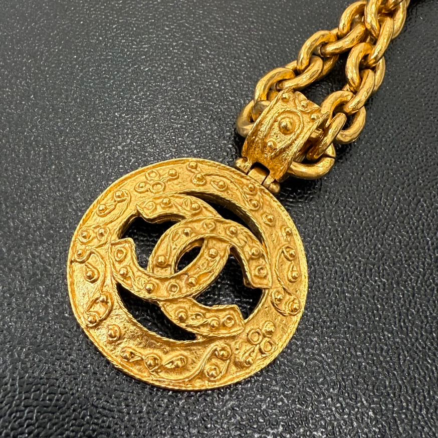   Chanel Coco Lava Chain Necklace P GT
