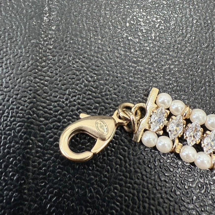 Chanel Coco Pearl Ribbon Choker Gold Necklace BK GT