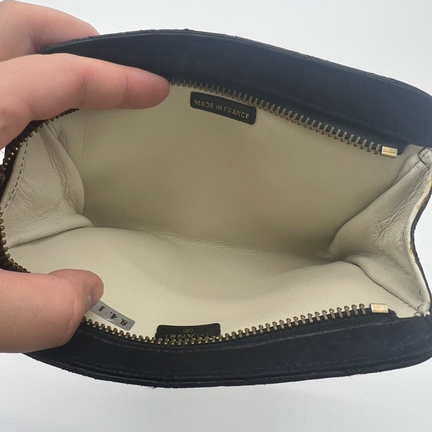   Chanel pouch bag A