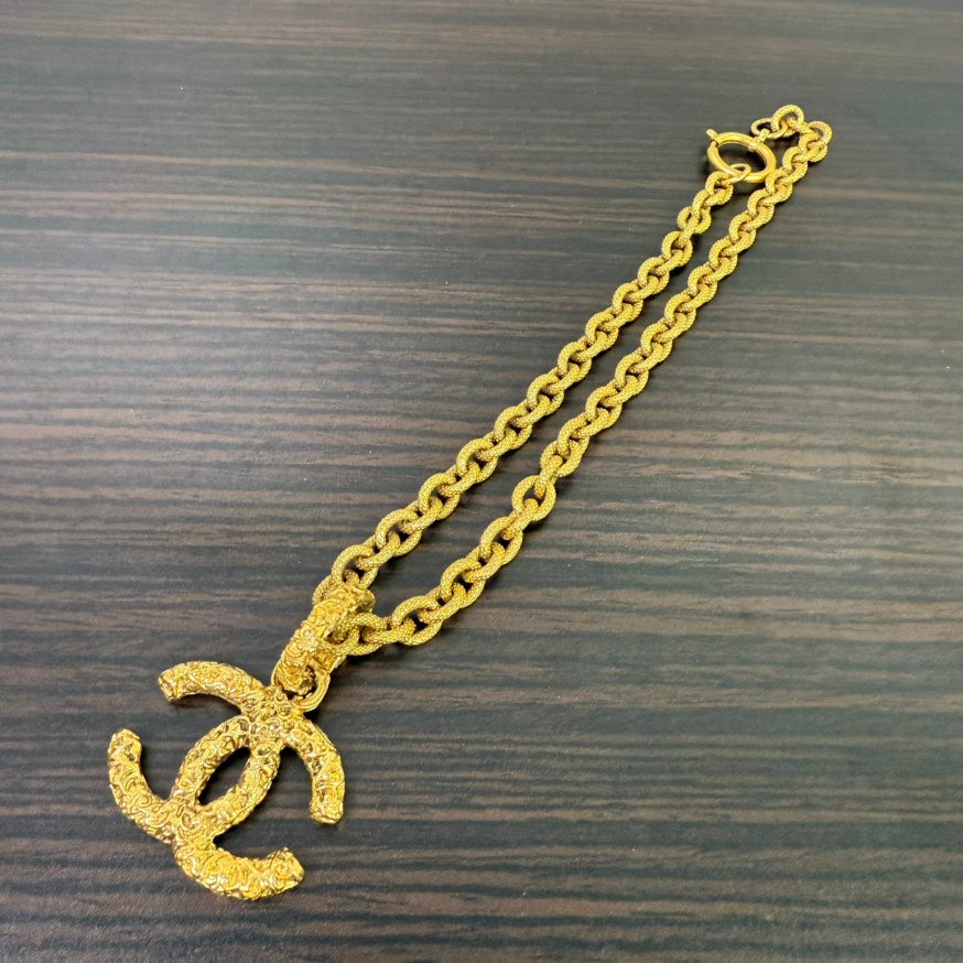   Chanel Coco Lava Necklace FM
