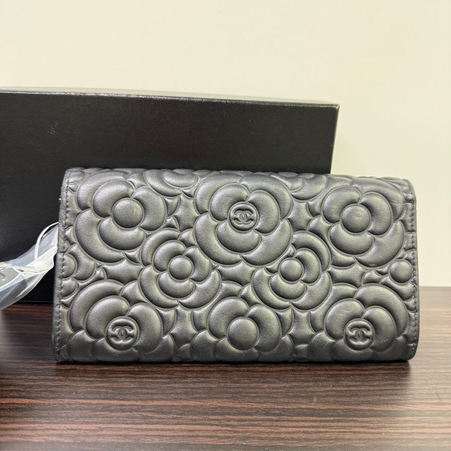 Chanel Calfskin Camellia Black Wallet FM