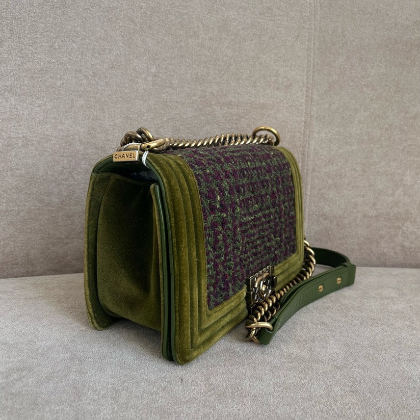 Preloved Chanel Le Boy Hmm Green Tweed Crossbody Bag