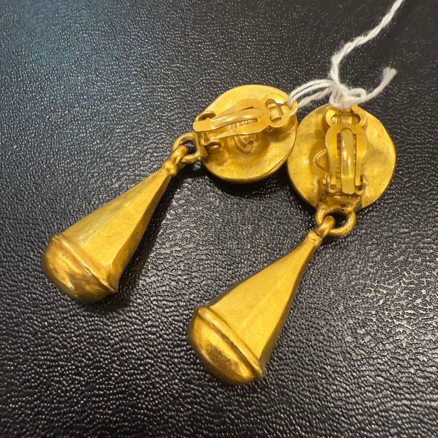   Chanel Coco Clip-on Earrings P FM