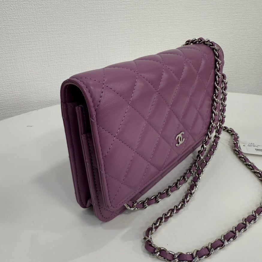 Preloved Chanel Lambskin Classic Wallet on Chain FM1048
