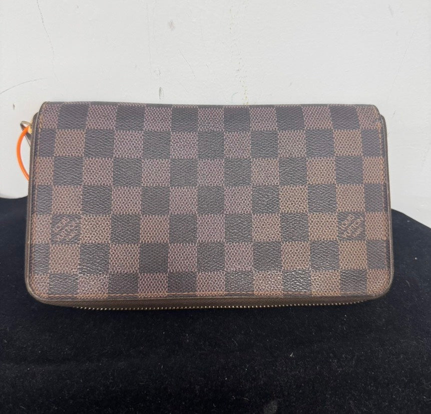 Louis Vuitton Damier Ebene Wallet in Canvas, Brown, Small Wallet