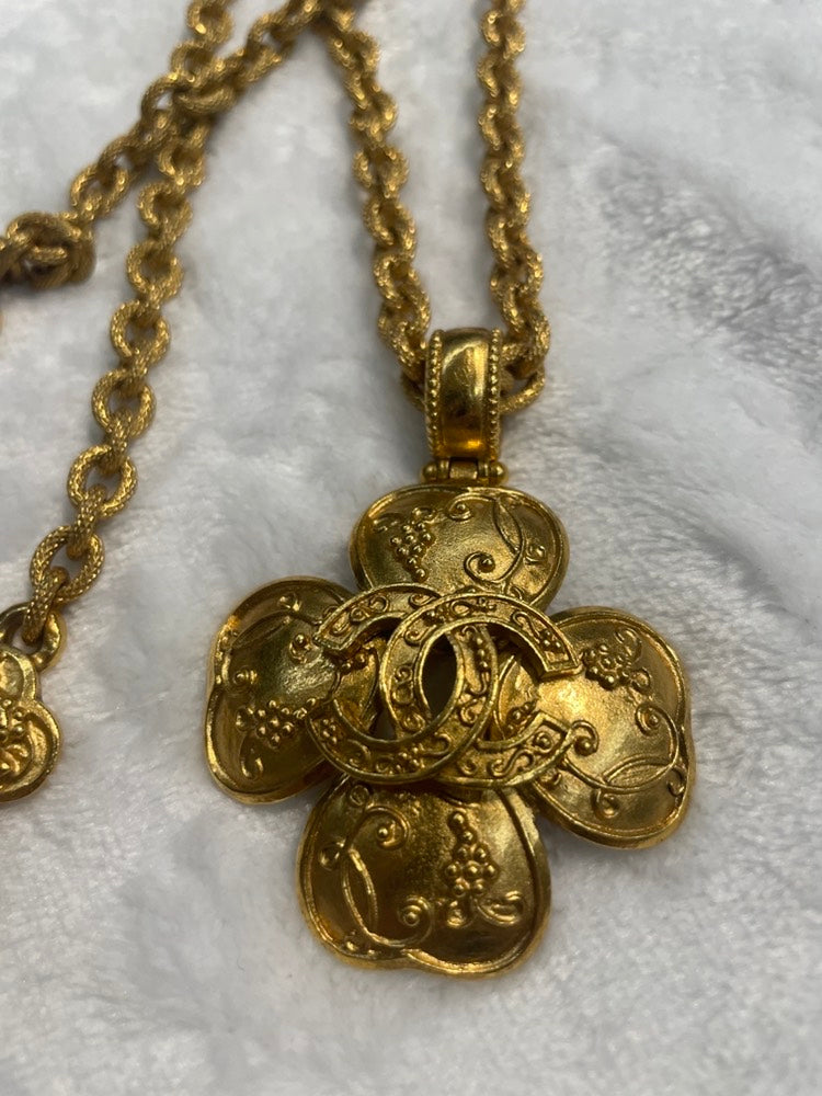 Chanel   Gold Pendant Necklace