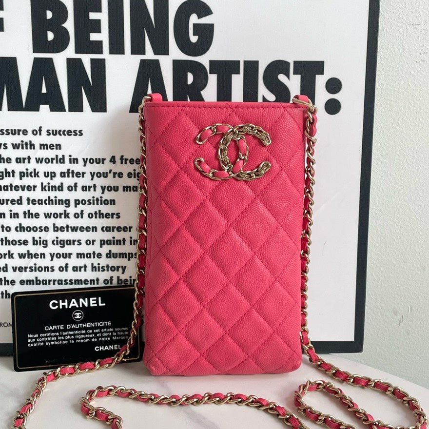 Preloved?? Chanel Phone Bag on Chain, Caviar Leather (2020) #13906