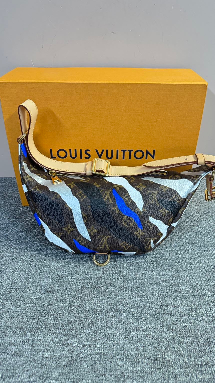 Louis Vuitton bumbag