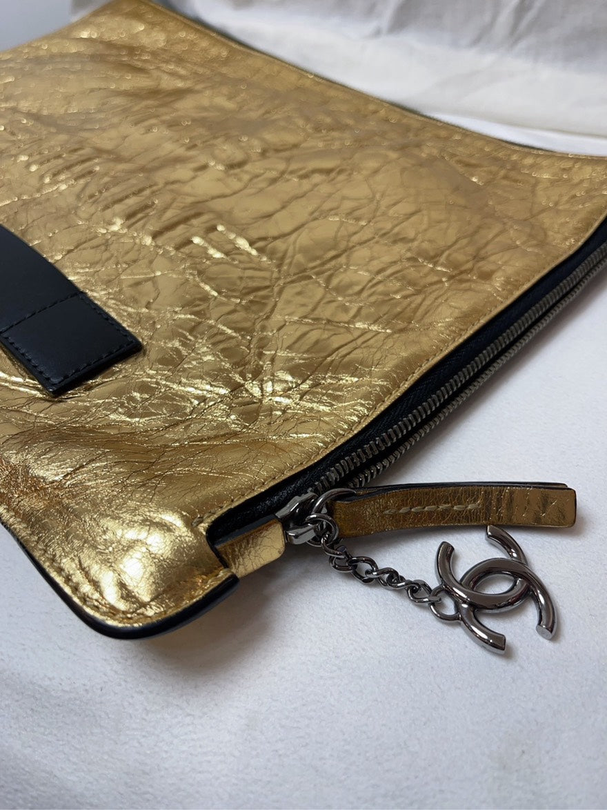 preloved Chanel evening clutch pouch handbag gold