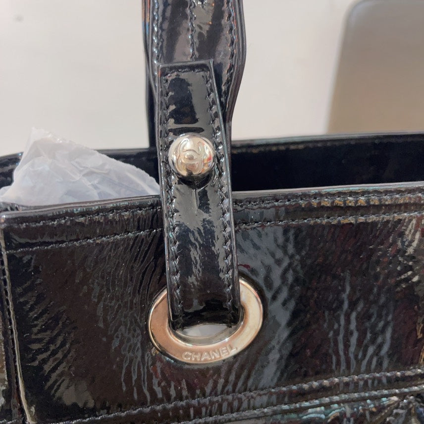 preloved Chanel patent tote