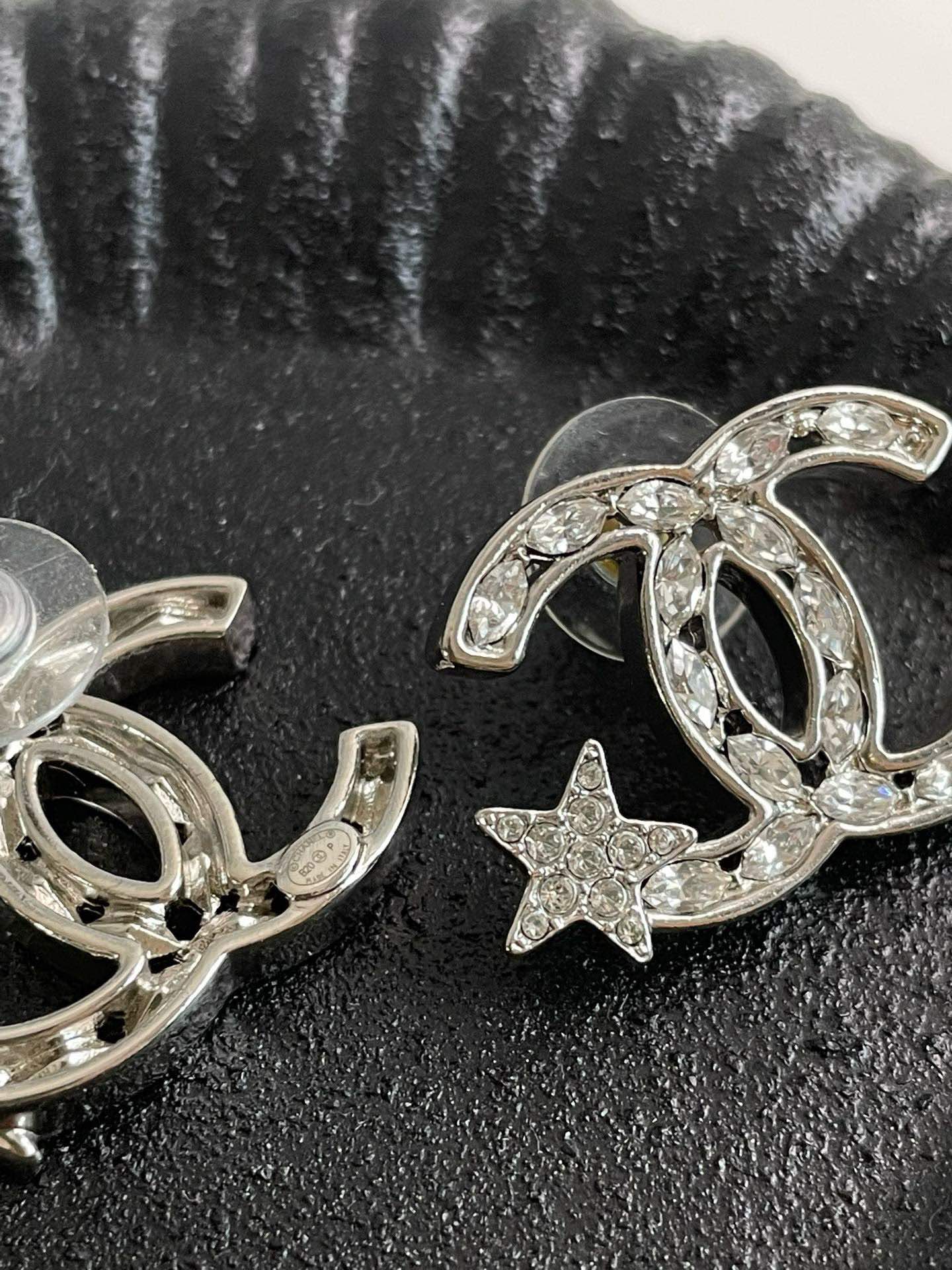 Un ?? Chanel 20P CC Star Earrings  #J2153