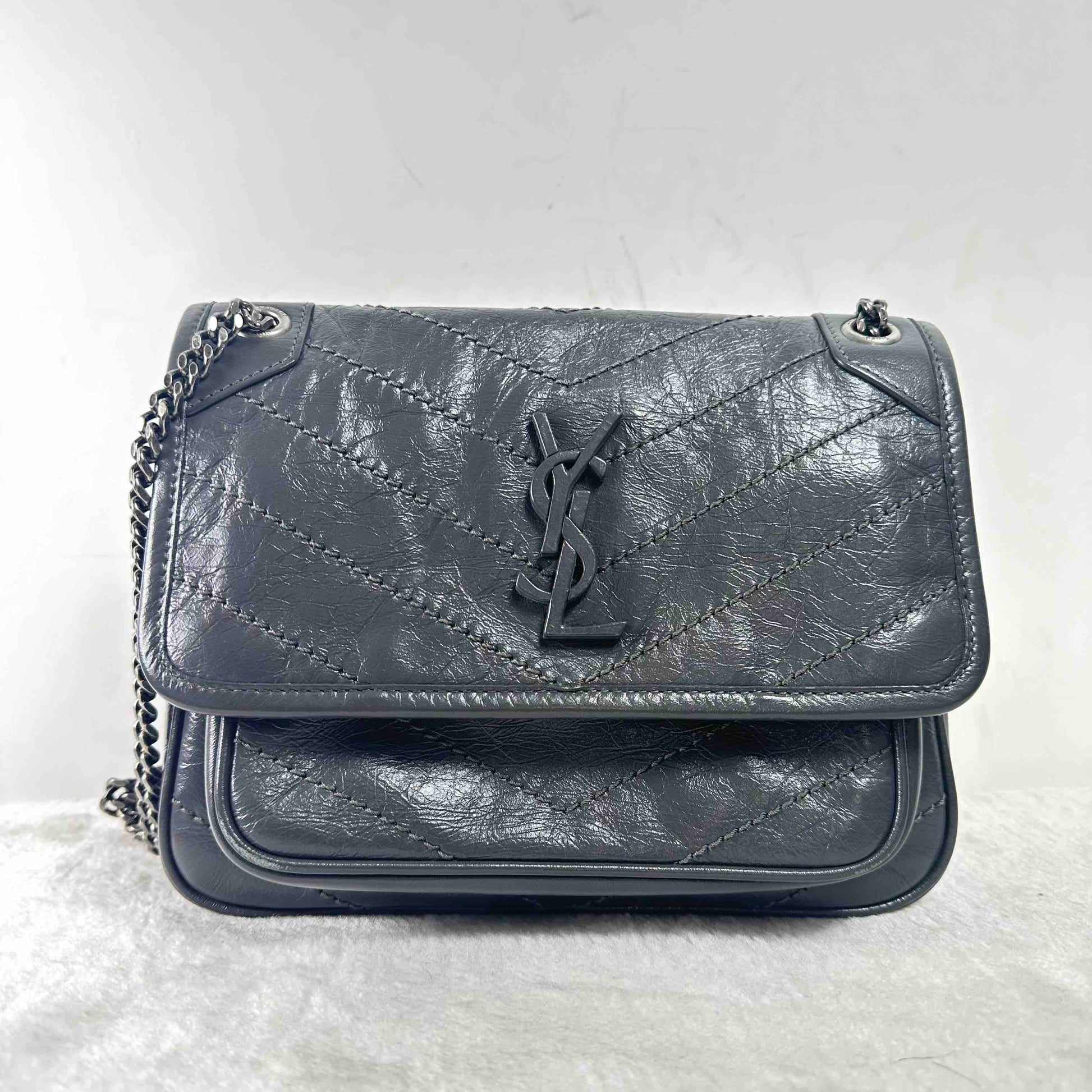 YSL Saint Laurent Shoulder Bag TT! Calfskin Niki Dark Grey Shoulder Cowskin Gray Grey Cowskin Shoulder
