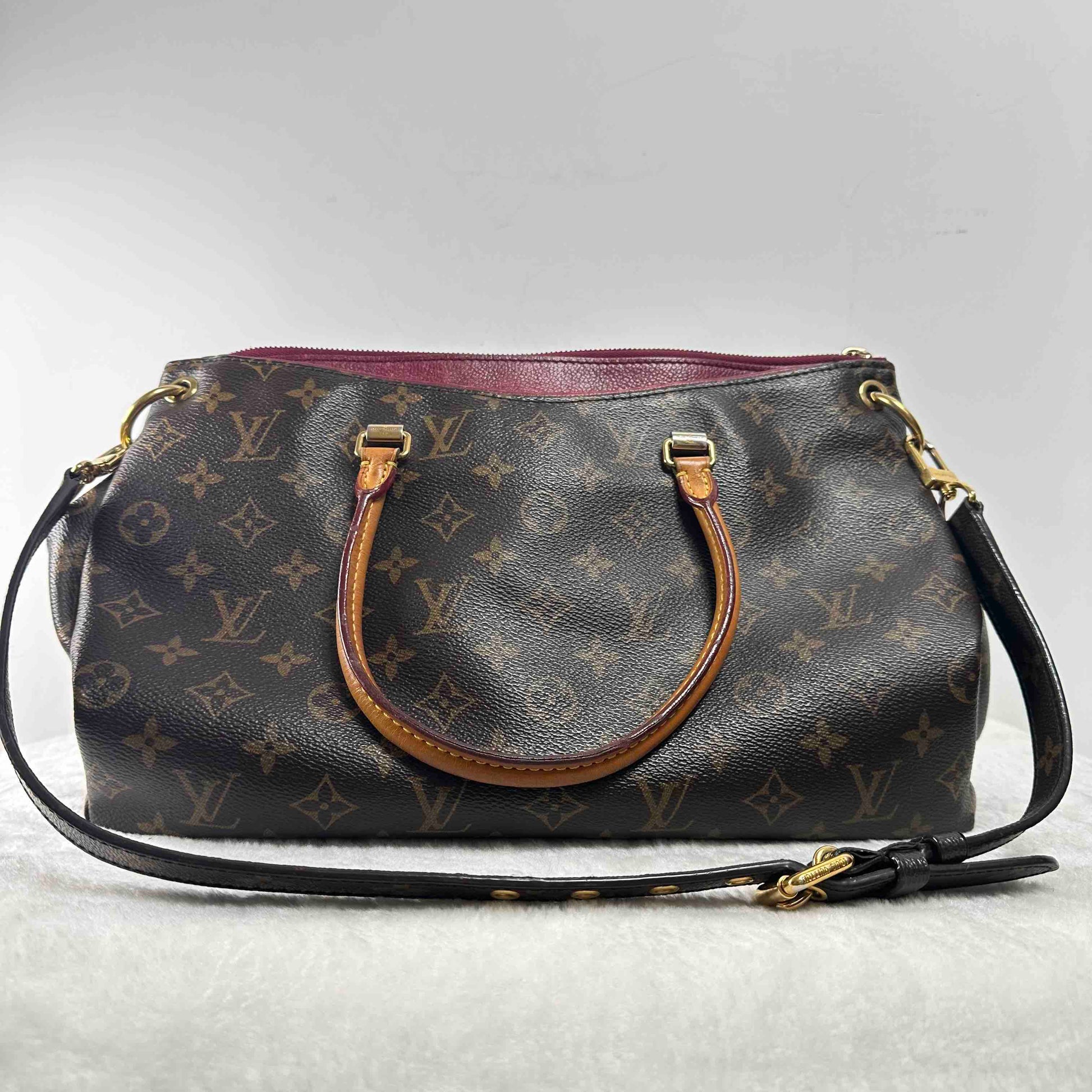 Louis Vuitton Pallas Monogram Canvas Shoulder Bag Handbag - Brown