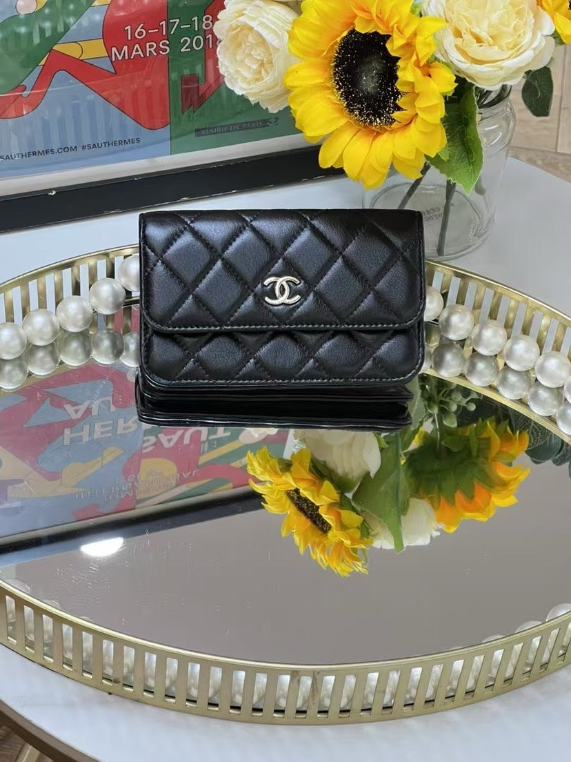 Preloved CHANEL mini woc Pearl 2020 15*10cm 8529