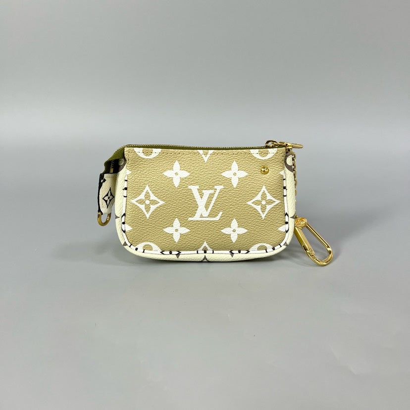 Louis Vuitton Coin Purse mini 12*8cm