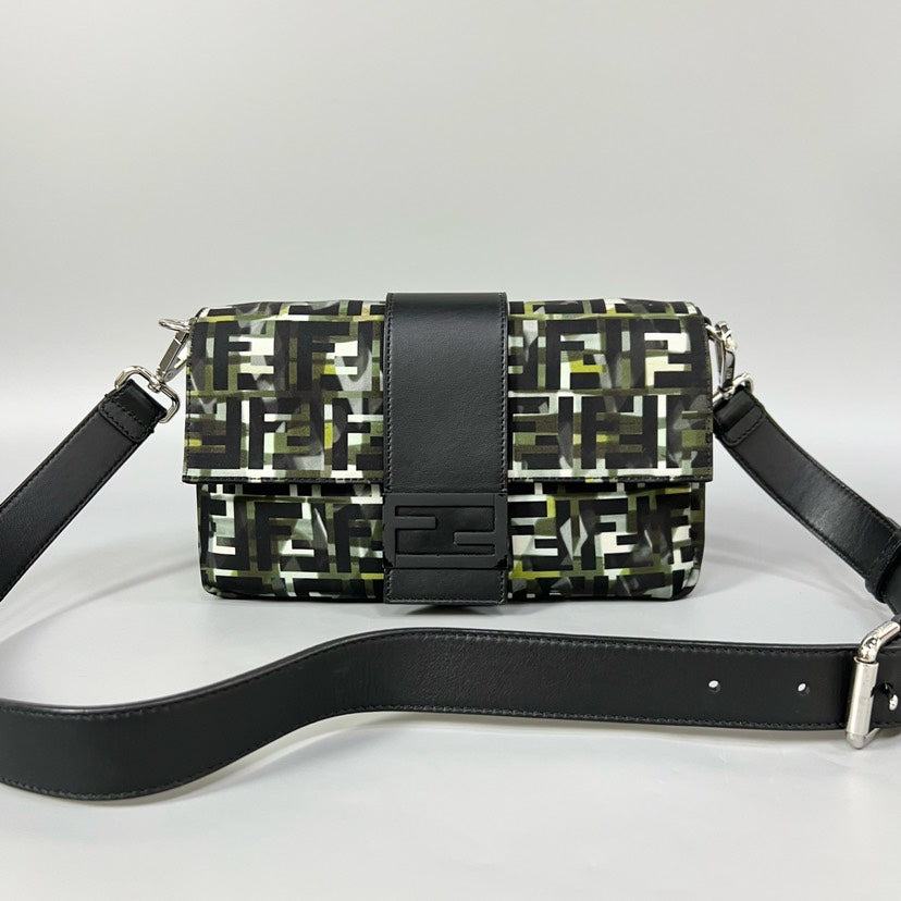 Fendi Handbag Baguette Bag 26*15cm Shoulder Bag
