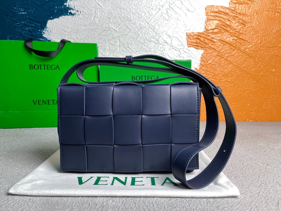 Top Quality Cassette Dark For Women Women Blue Travel Bag