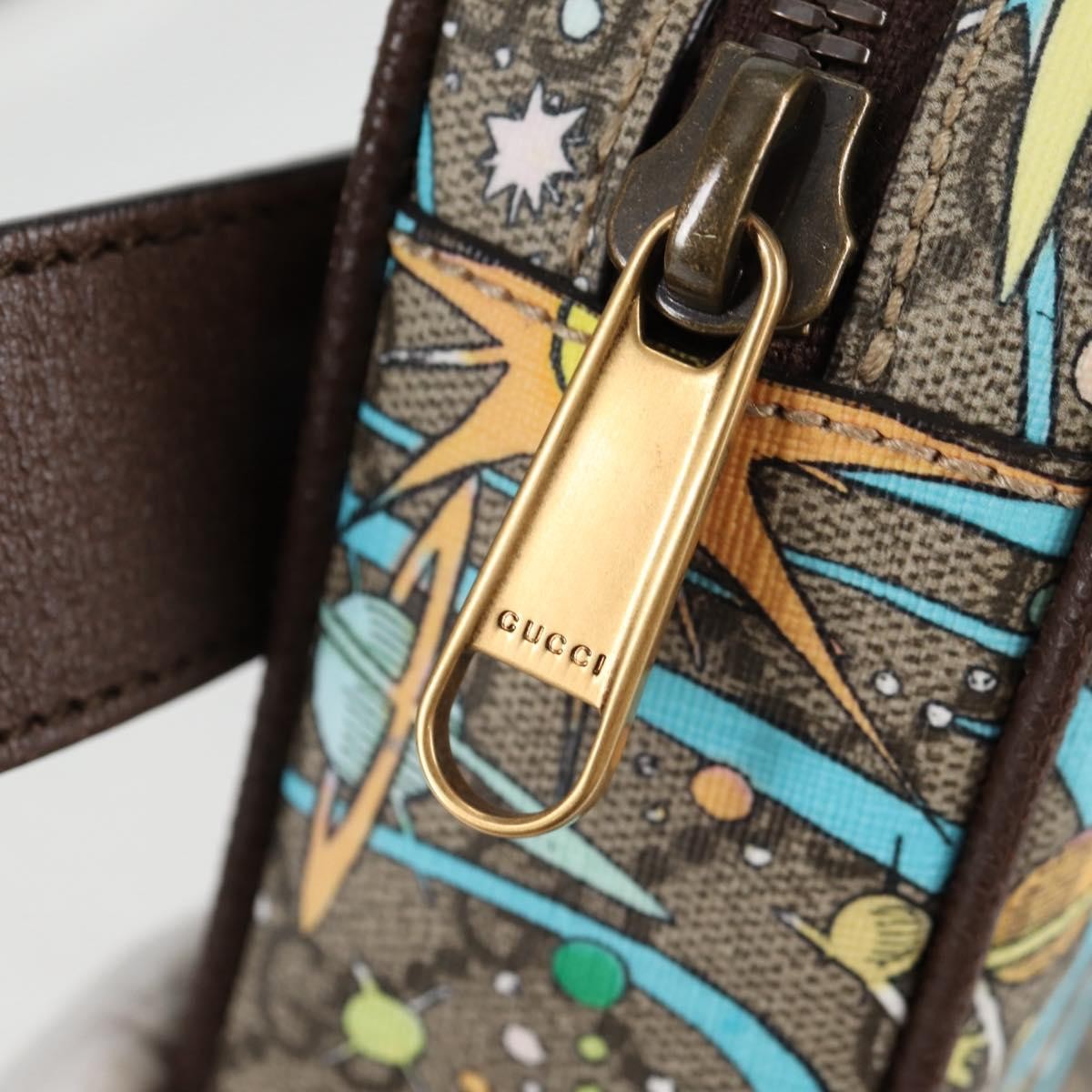 Gucci Disney Donald Duck Belt Bag Printed Gg Coated Canvas Beige Pvc Shoulder Bag Bag