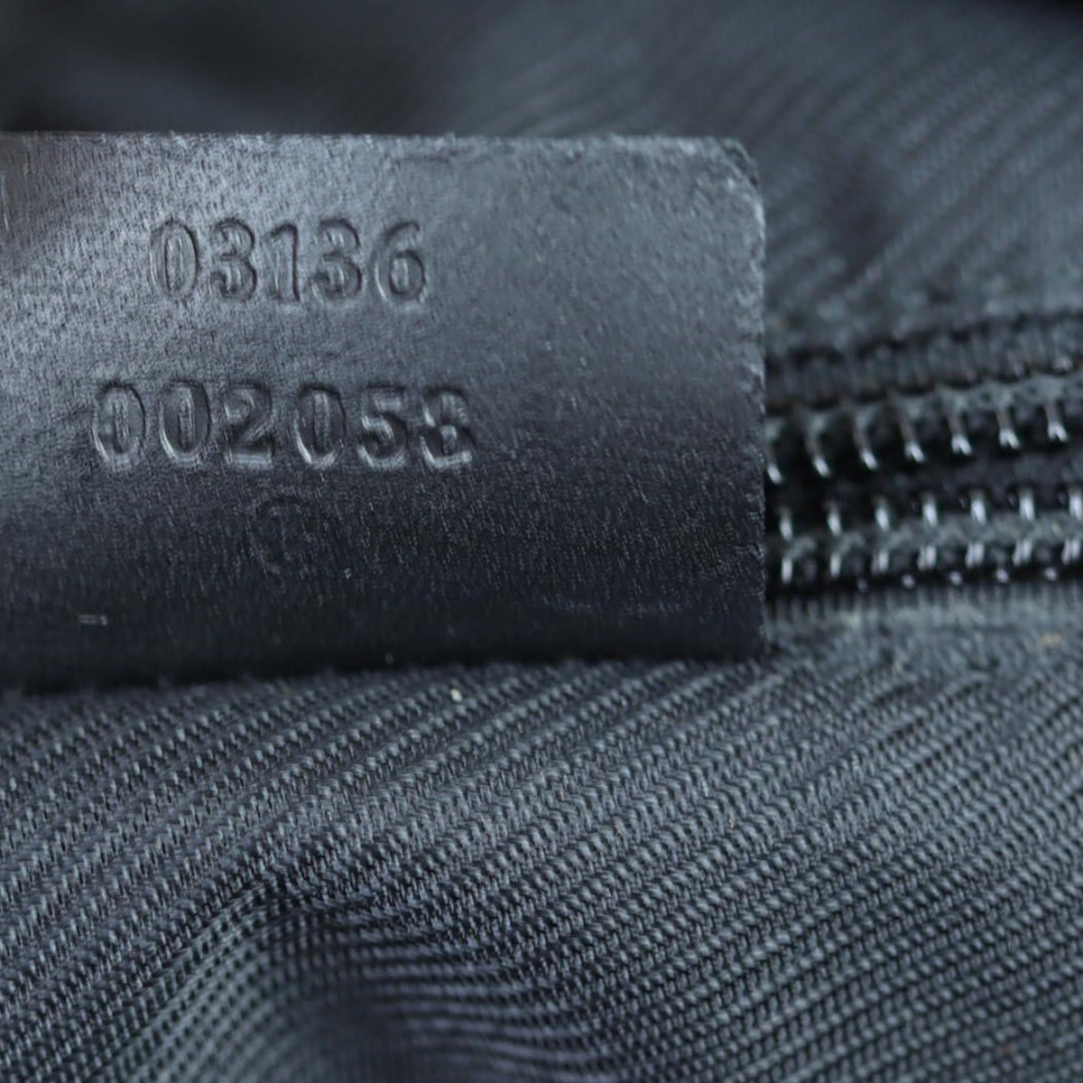 Gucci GG Canvas Messenger