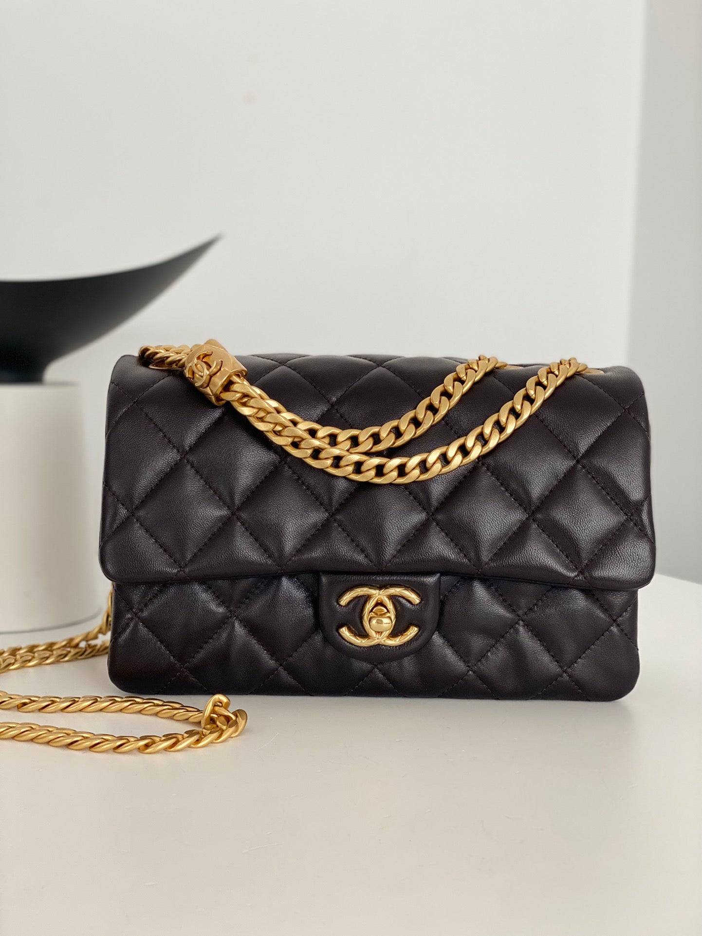 CHLSmall , ’s 8.7in 22cm Black Flap Handbag
