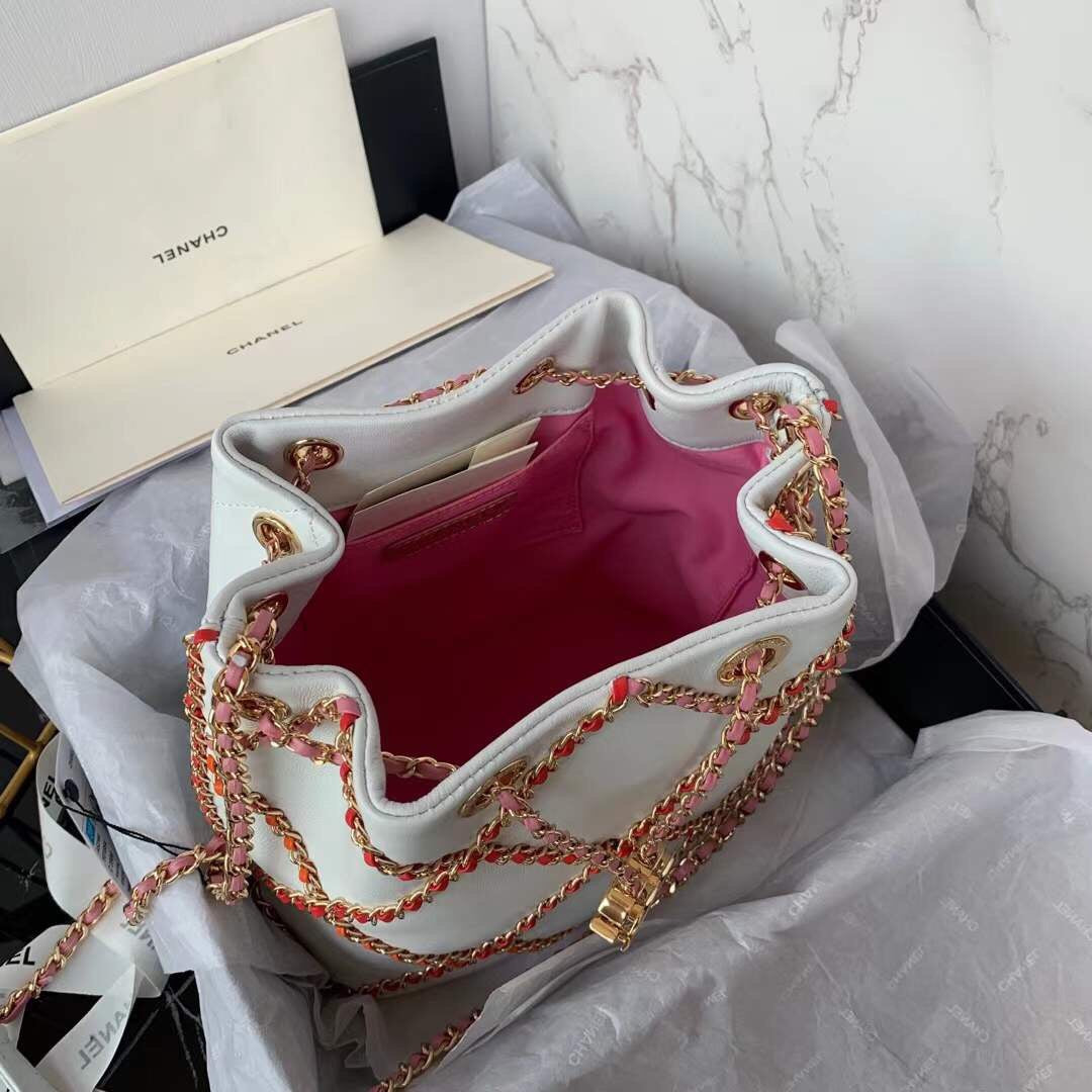 CHL 21 , ’s 8in White Handbag