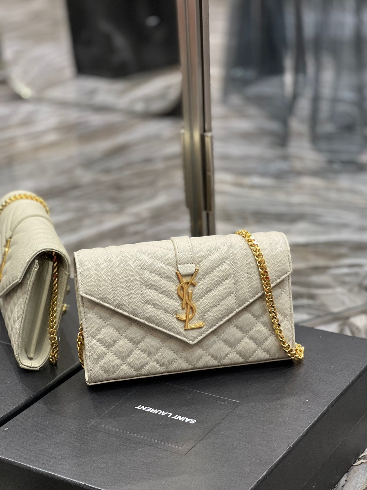 YSL Saint Laurent Envelope Handbag Quilted Chain Travel Bag 86In22Cm Ysl 5664
