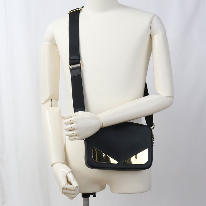 Fendi 7M0286 Sqp Camera Case Diagonal Shoulder Bag Mens Leather Black