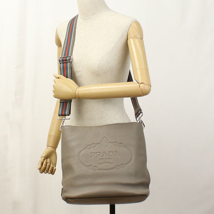 Vitello Phoenix Diagonal Shoulder Bag Shoulder Bag Leather
