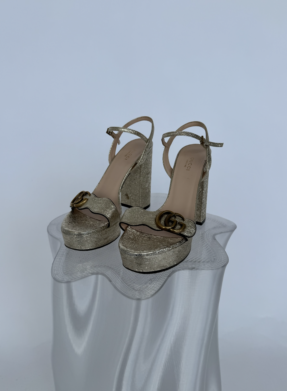 Gucci Marmont GG logo heel Metallic gold leather