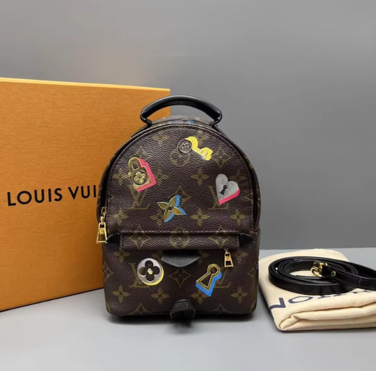 Louis Vuitton bagbag Fashion Accessory