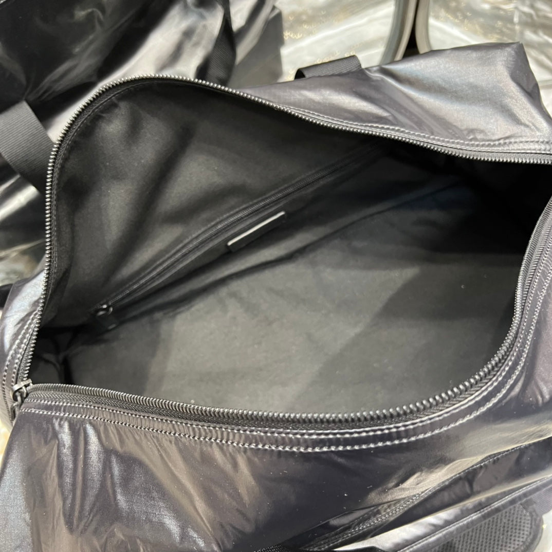 YSL Saint Laurent Nuxx Duffle Sliver , ’s Travel Bag