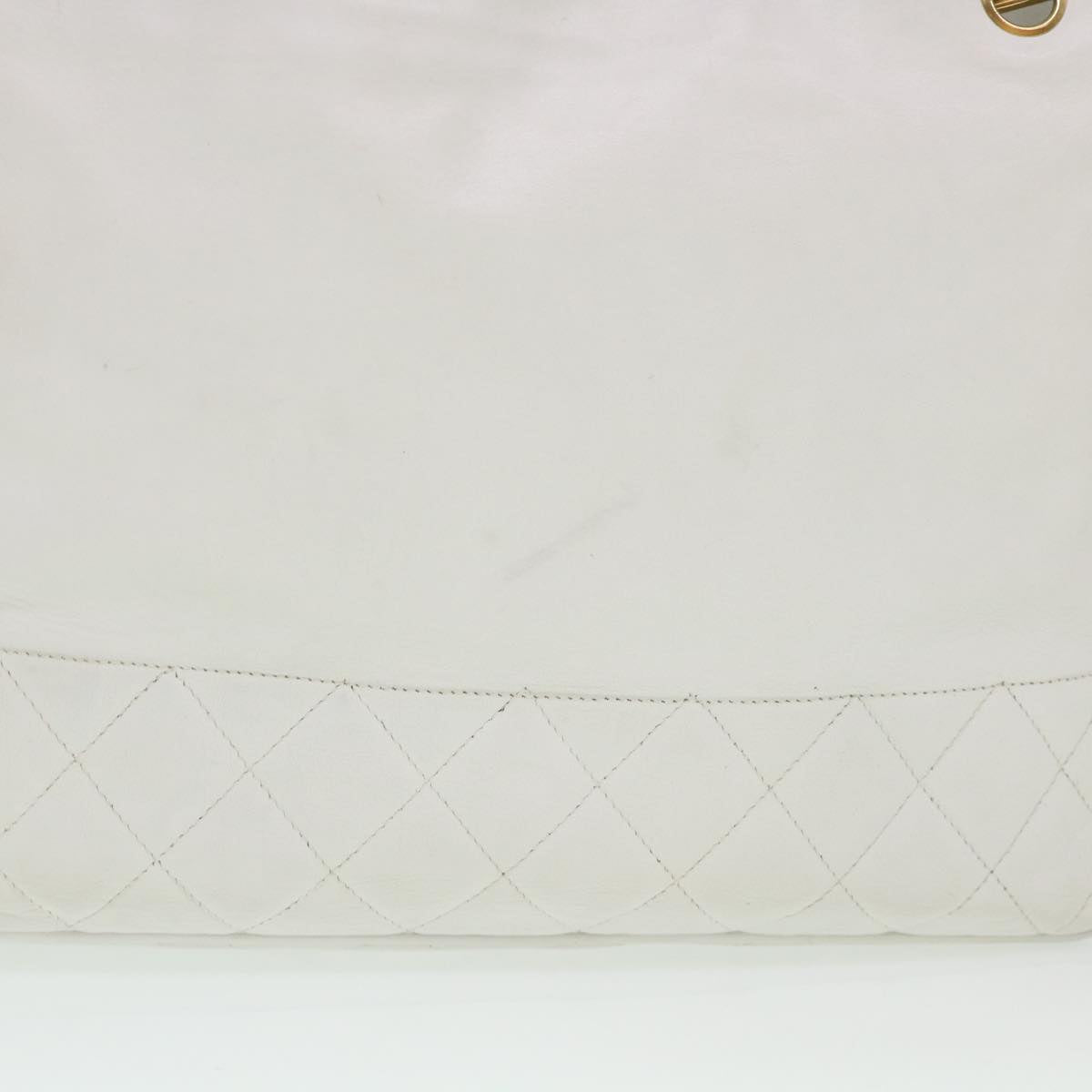 Chanel Chain Shoulder Bag Lamb Skin White CC Auth yk
