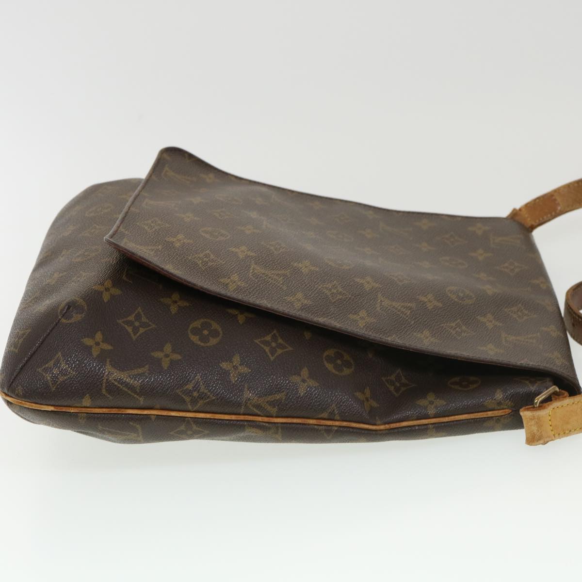 LOUIS VUITTON Monogram M tte Shoulder Bag M51256 LV yt977